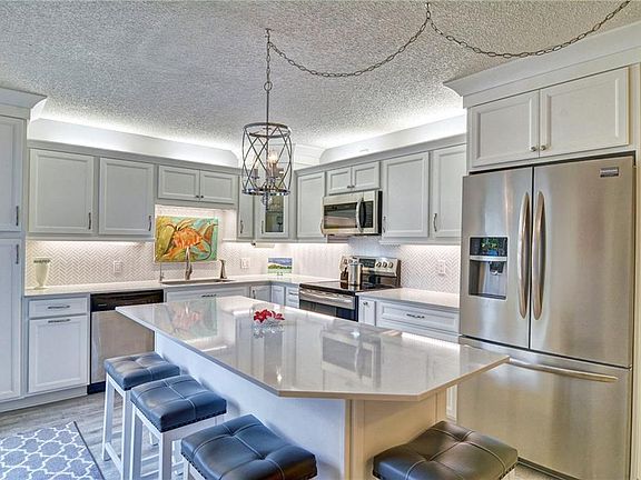 5th image of 5818 SE Riverboat Dr #308