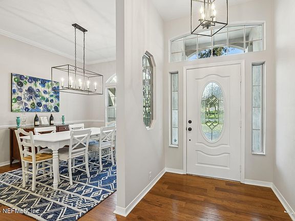 4th image of 129 SUMMERFIELD Drive