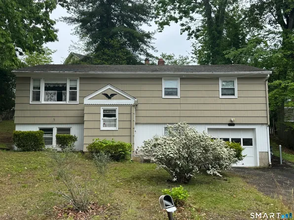 665 Bradley Street, East Haven, CT 06512