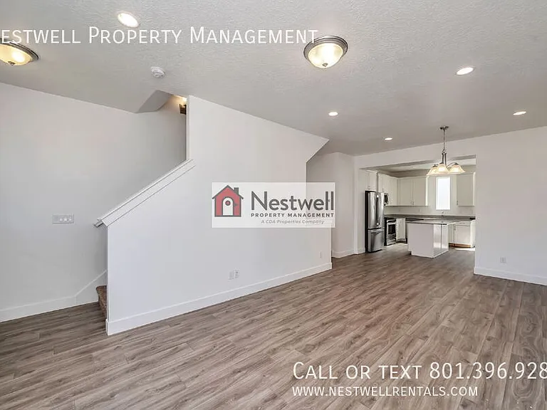 7952 S 5440 W — Photo 8