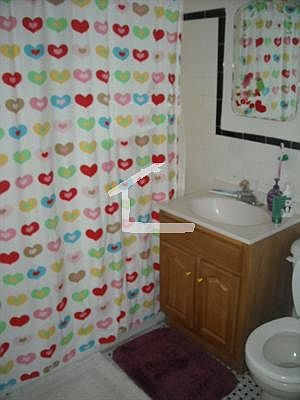 2nd image of 206 Winthrop Rd #4