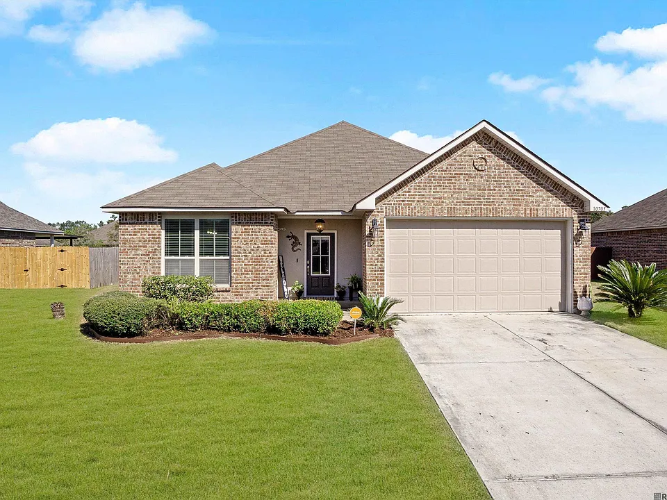 10705 Dodger Dr