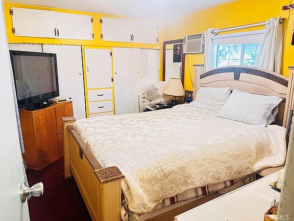 3rd image of 310 E Philadelphia St Space 25