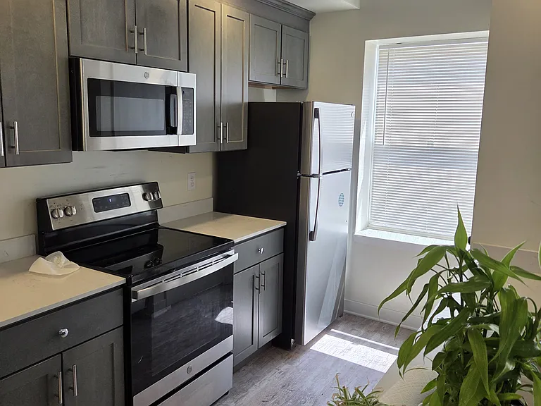 301 S Allen St #3D — Photo 3