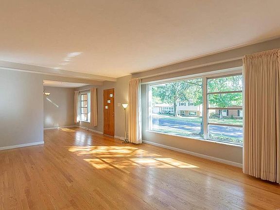 5th image of 9079 Crest Oak Ln