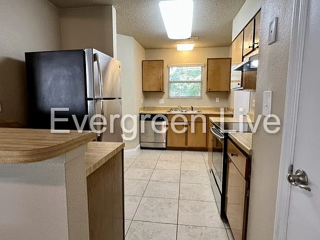 109 Barnsbury Ct — Photo 5