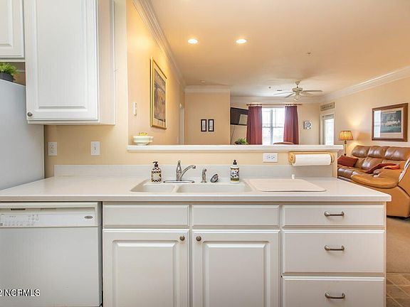 5th image of 395 S Crow Creek Drive #1105