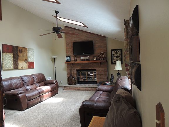 3rd image of 9505 Running Brook Dr