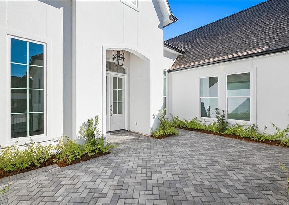 588 N Corniche Du Lac, Covington, LA 70433 Zillow