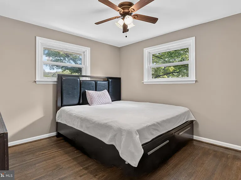 7708 Viceroy St — Photo 26
