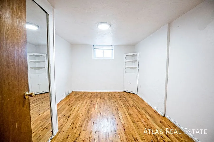 2 Bed 1 Bath Garden Level Apartment Walking Distance to Downtown Golden and Colorado School of Mi... — Photo 3