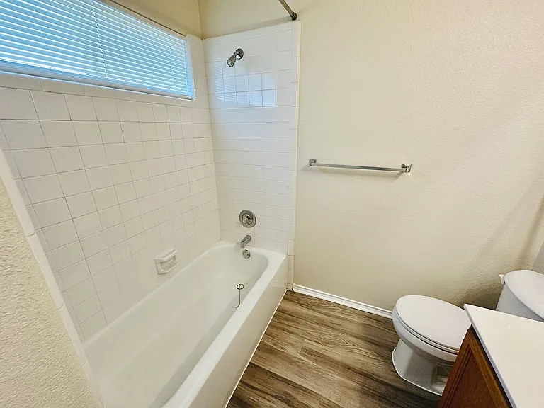 8814 Schick Rd — Photo 23
