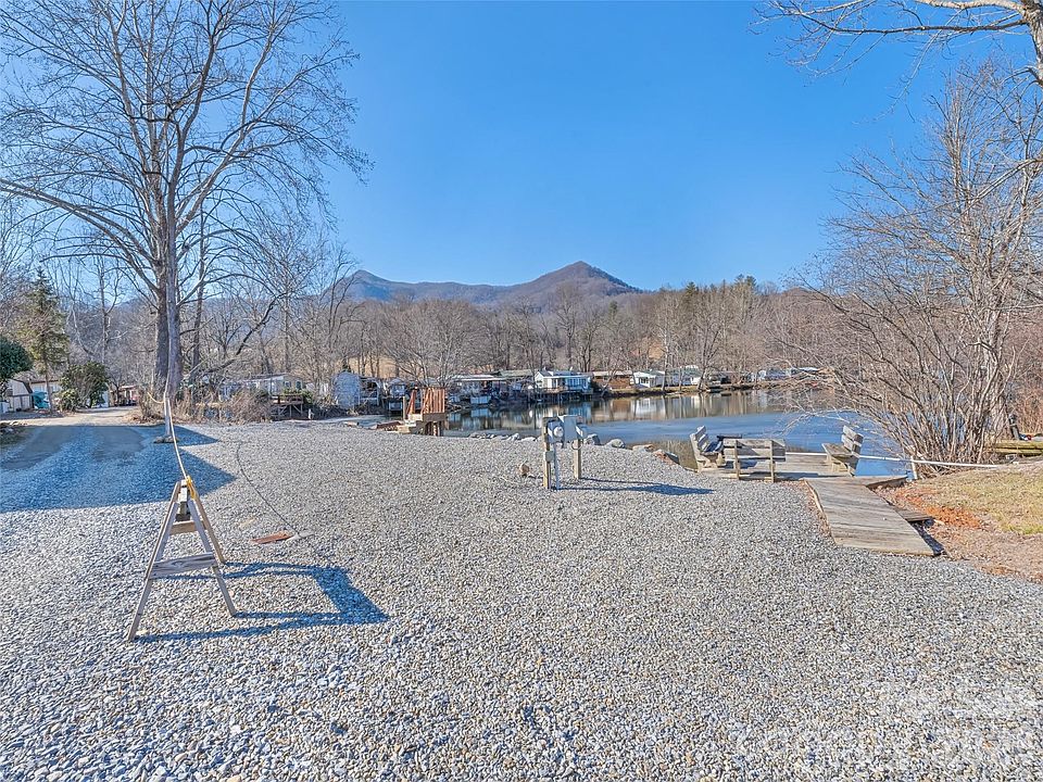 1st image of 234 Tri Lakes Dr