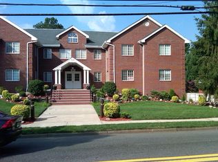 199 Union Ave APT 1H, Rutherford, NJ 07070