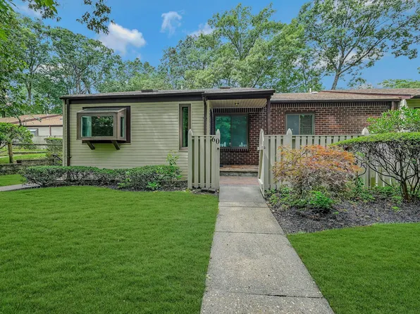 60 Birchwood Road, Coram, NY 11727