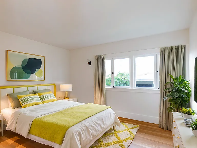 373 Moraga Ave — Photo 11