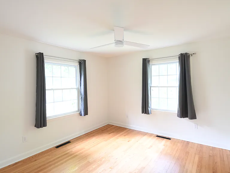 3215 Plantation Rd — Photo 18