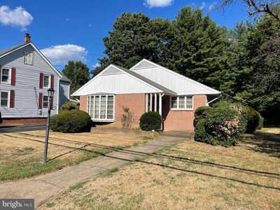 605 N Main St, Hightstown, NJ, 08520