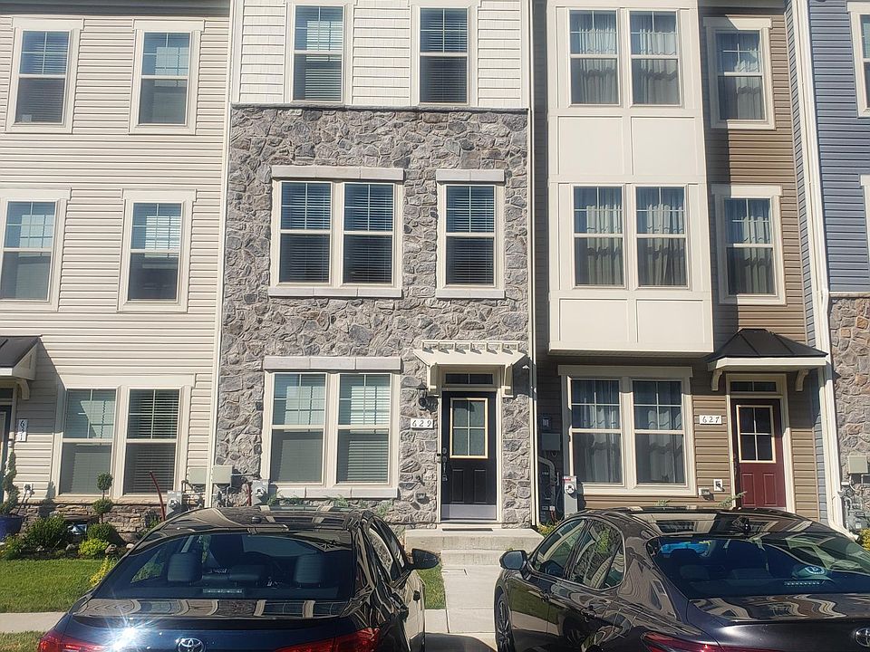 1st image of 629 Quarterpath Way