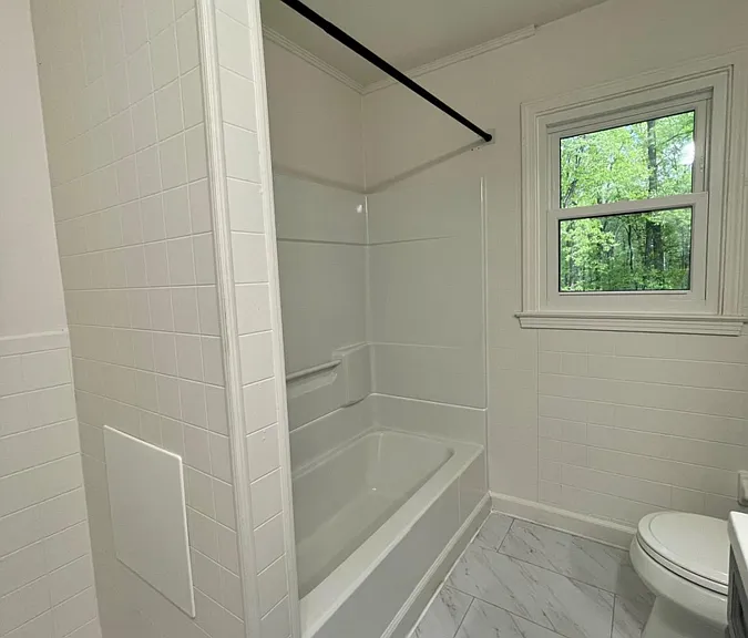 9505 Eastern View Trl — Photo 10