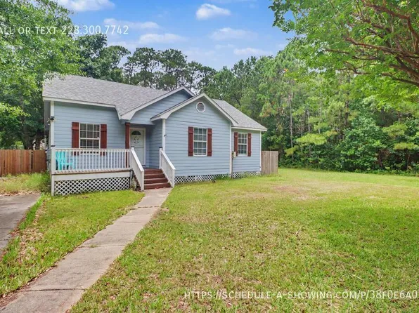 1337 Gum St, Ocean Springs, MS 39564