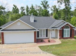 16 Redwood Dr, Phenix City, AL 36869