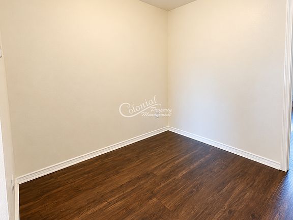 4th image of 3902 Gus Dr APT D