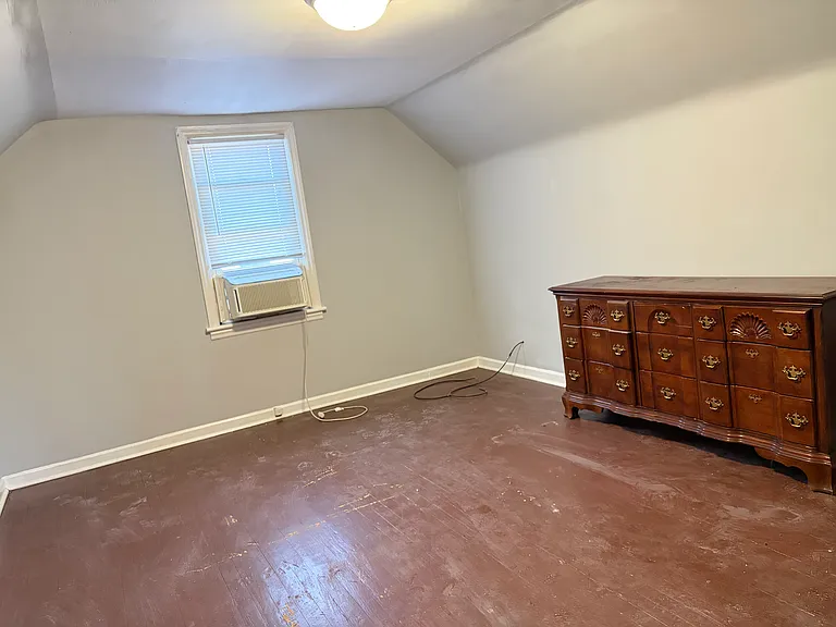 1718 Hunt Rd — Photo 17