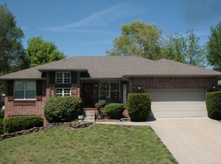 105 Chase Ln, Nixa, MO 65714