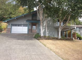 8560 Fauntlee Crst SW, Seattle, WA 98136