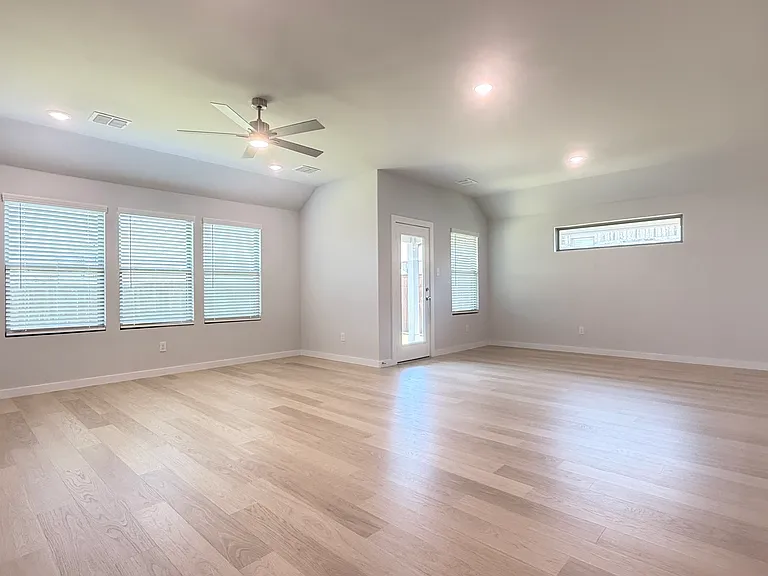1911 Sandpiper Way — Photo 16