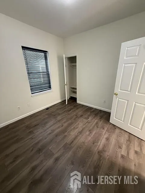 4 bed, 7.0 bath, 3043 sqft, $3,200 — Photo 4