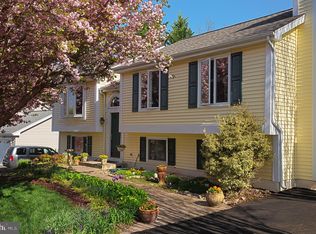 9274 Allen St, Manassas, VA 20110