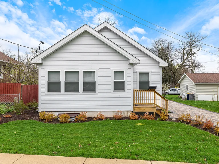535 Ashland Ave — Photo 23