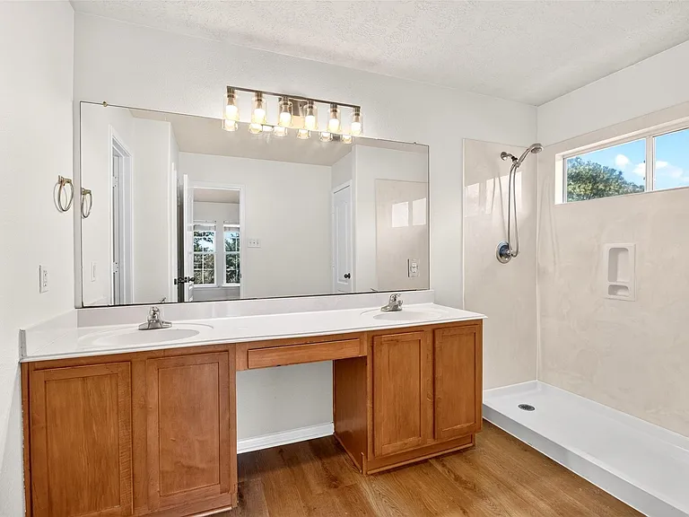 19246 Hopeview Ct — Photo 28