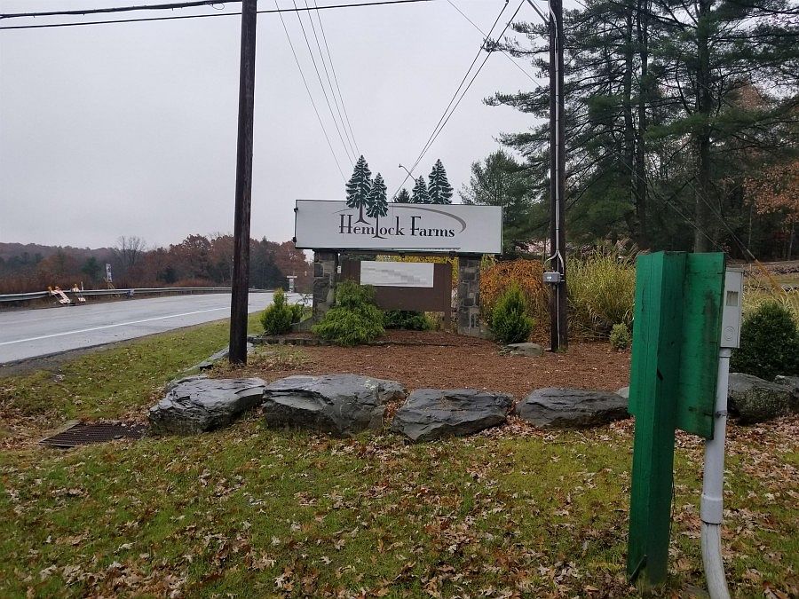 2nd image of 1202 Hemlock Farms