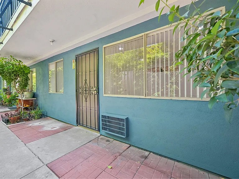 14420 Vista Real Apts — Photo 23