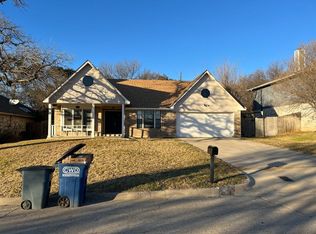 3212 Fairview Dr, Corinth, TX 76210