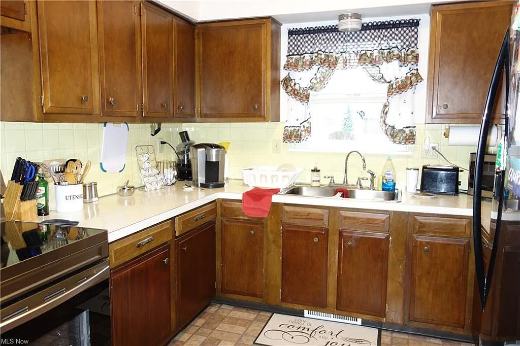3 bed, 1008 sqft, $1,200 — Photo 3