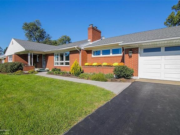3rd image of 1230 Birchwood Dr