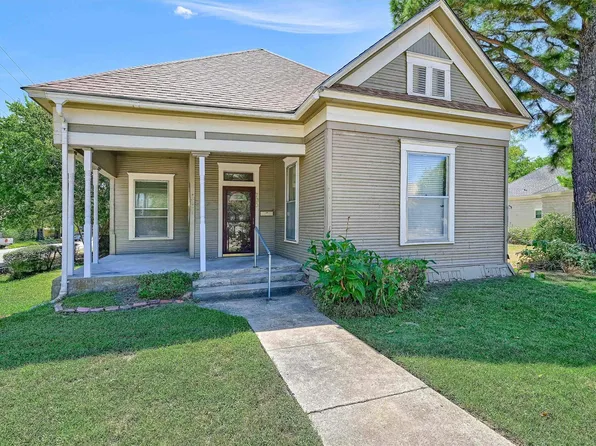 700 W Monterey St, Denison, TX 75020