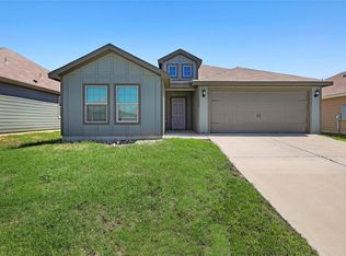 8204 Buck Mountain Pass, Fort Worth, TX 76179