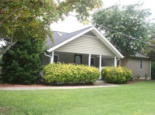 165 Perry Taylor Rd, Mount Airy, NC 27030