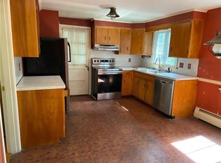 7 Valley View Dr, Smithfield, RI 02828