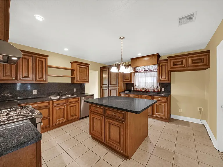 10210 Moers Rd — Photo 16