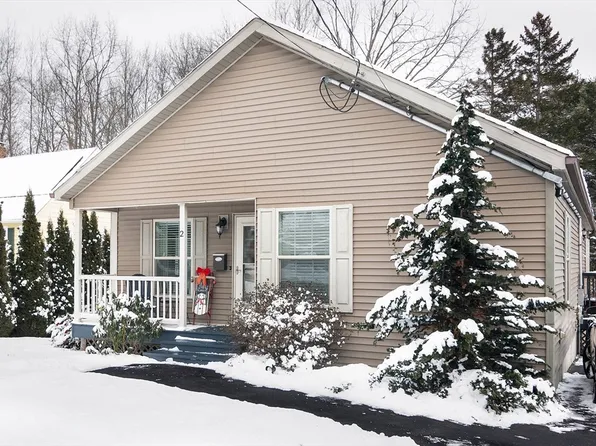 2 Bjorklund Ave, Worcester, MA 01605