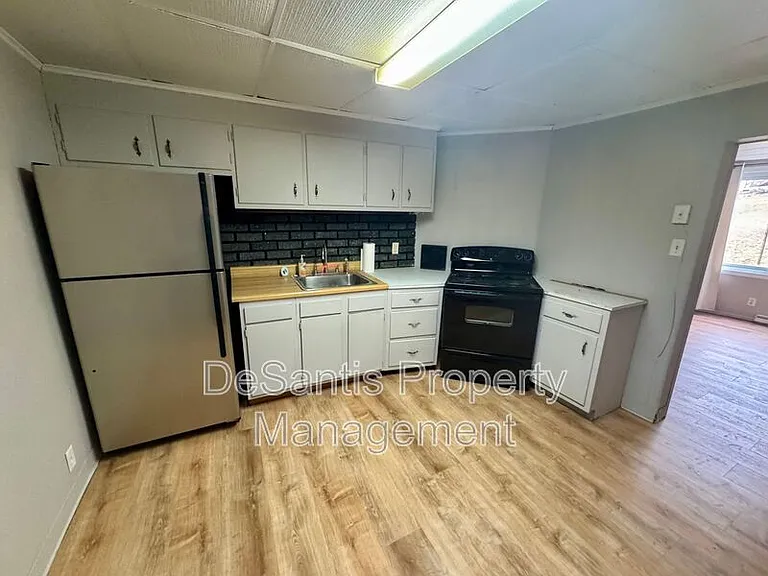 474 Spang Ave — Photo 40