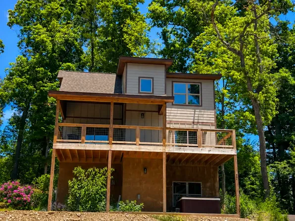 334 C H Ln, Gatlinburg, TN 37738
