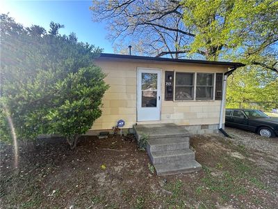717 Dale St, Greensboro, NC, 27406