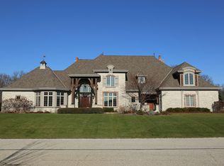 3271 Waterleaf Ln, Hartland, WI 53029